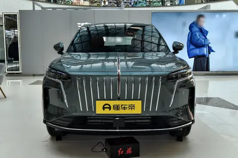 家用SUV新标杆！续航超2300km，还送终身免费保养，香吗？